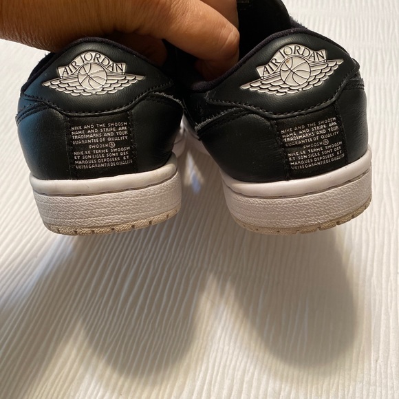 Nike air jordan 1 retro low Black Sneakers Size 6 - Picture 3 of 5